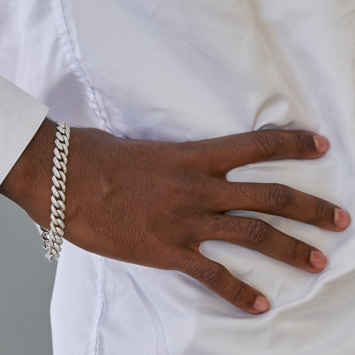 Round Moissanite Cuban Link Bracelet