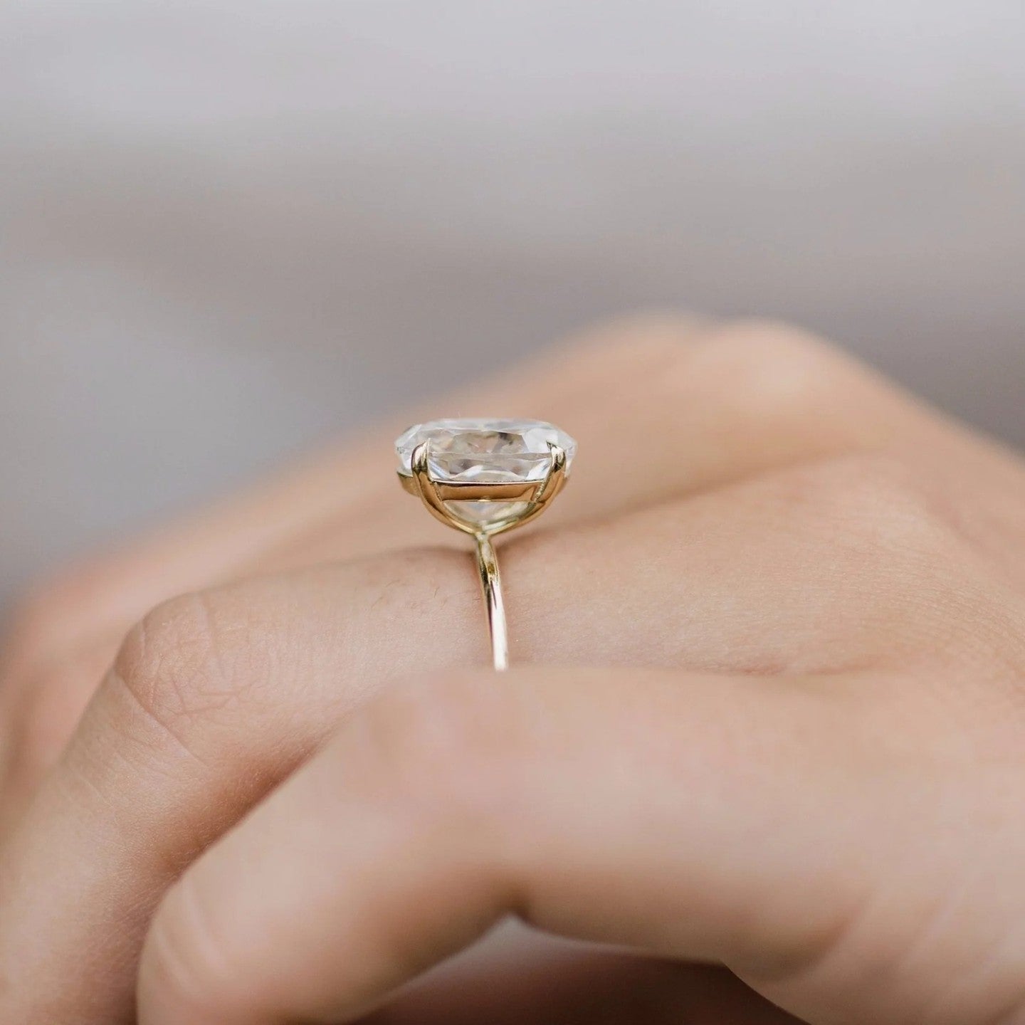 4.0 Carat Oval Solitaire Band – view 3