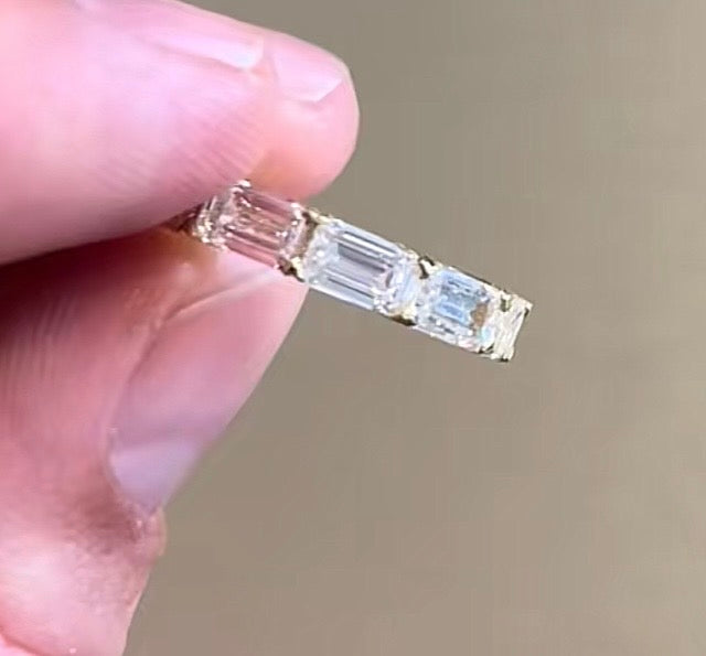 18k Yellow Gold East-West Emerald Cut Band