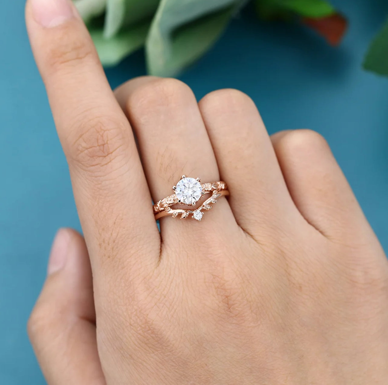 1.5 Carat Round Cut Unique Rose Set