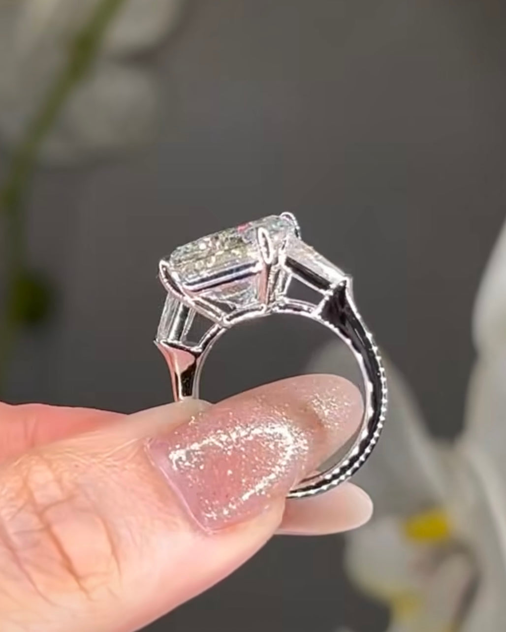 5 CT Emerald Cut with 2 Side Stones and a Solitaire Band – view 5
