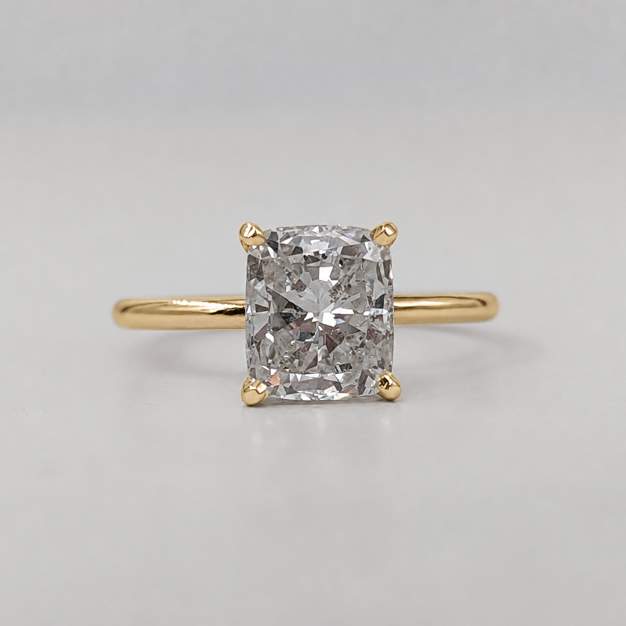 2.0 Carat Princess Cut Ring in yellow gold