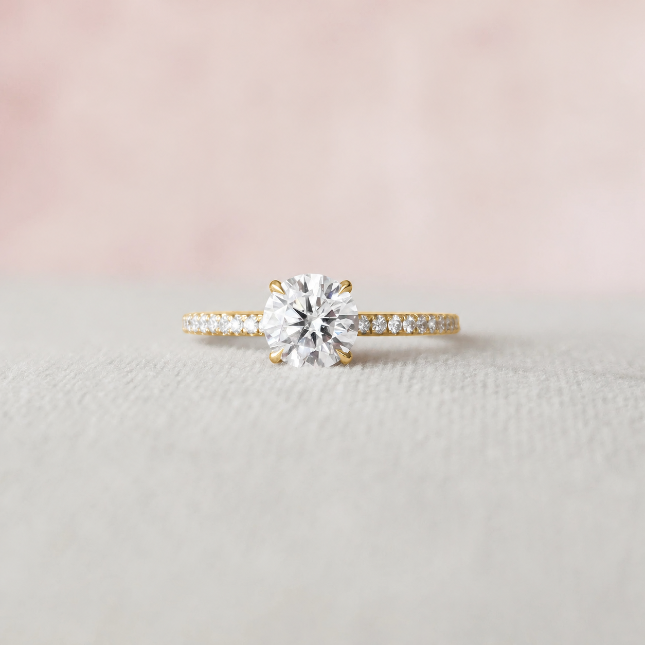 3.5 Carat Round Cut Ring in yellow gold